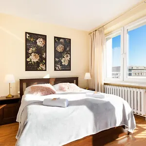  Apartament Center Krucza By Renters Polska